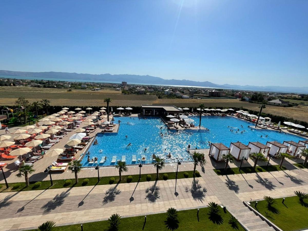 Deluxe Resort And Spa Koplik エクステリア 写真