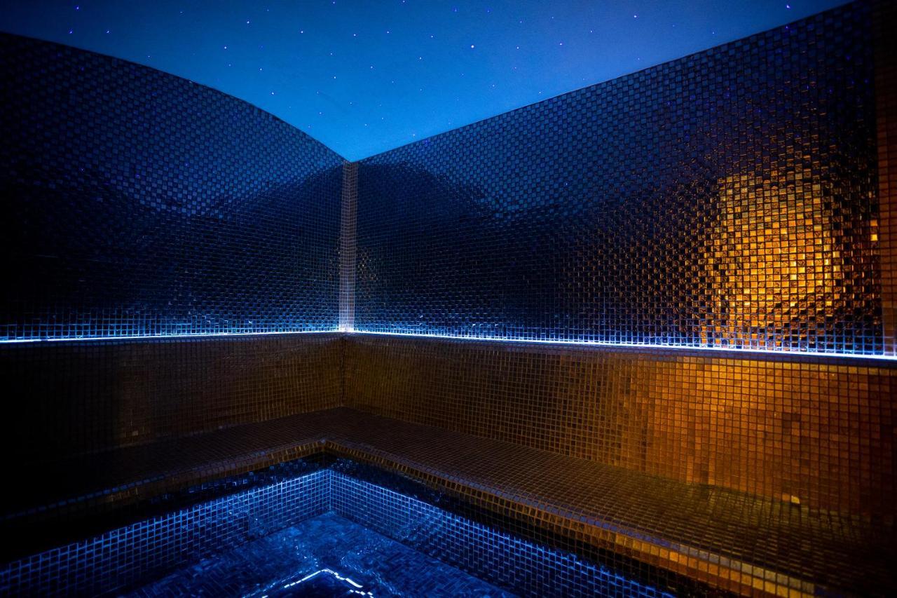 Deluxe Resort And Spa Koplik エクステリア 写真